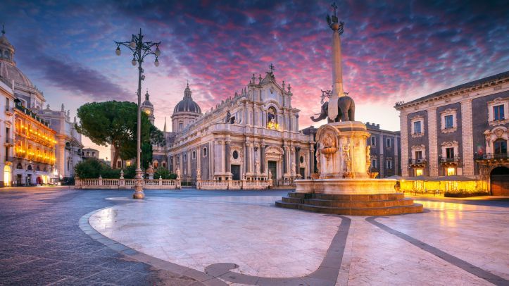 Catania City Tour & Beach Time