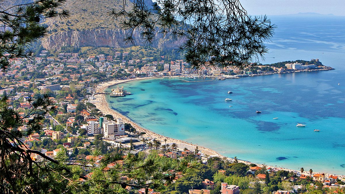 Палермо City Tour & Mondello Beach Day