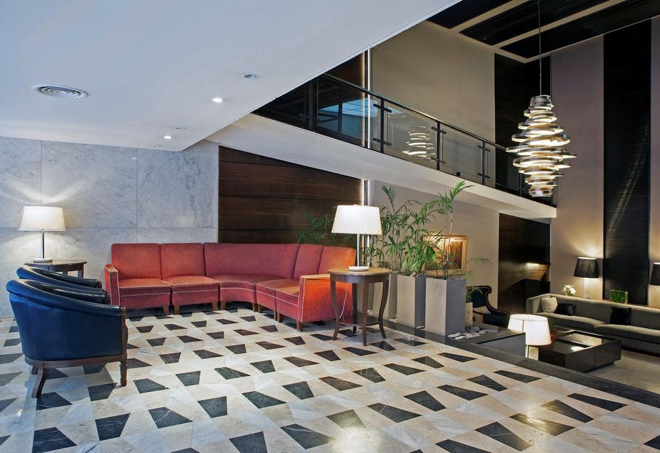Grand King Hotel 