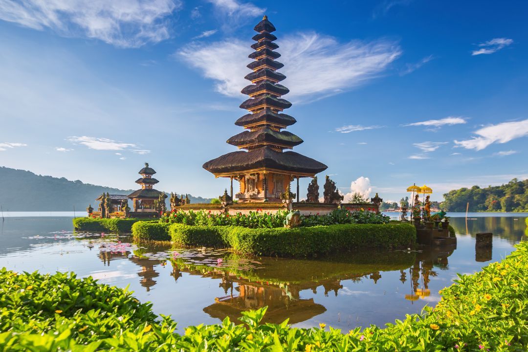 Храмот Tanah Lot, Оризови полиња и Храмот Ulun Danu Bratan