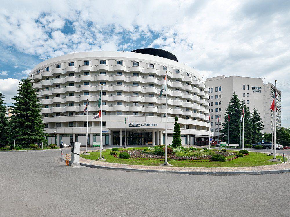 Edge Seligerskaya Moscow