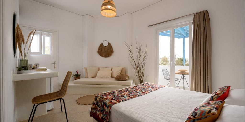 Cal Day Rooms Santorini