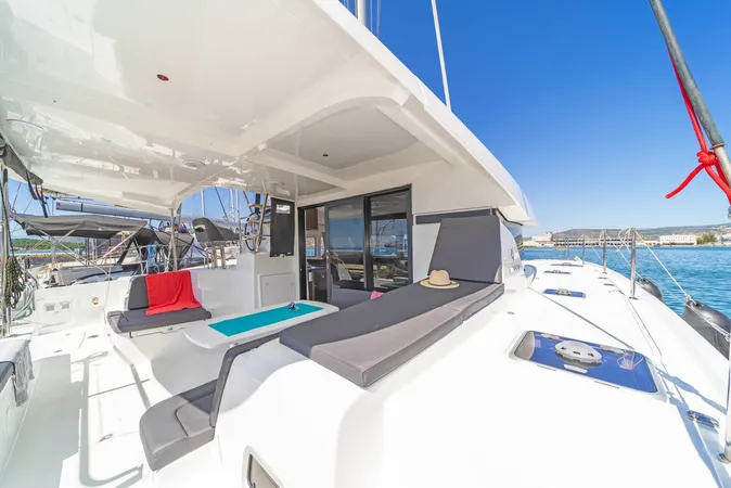 Catamaran Lagoon 42