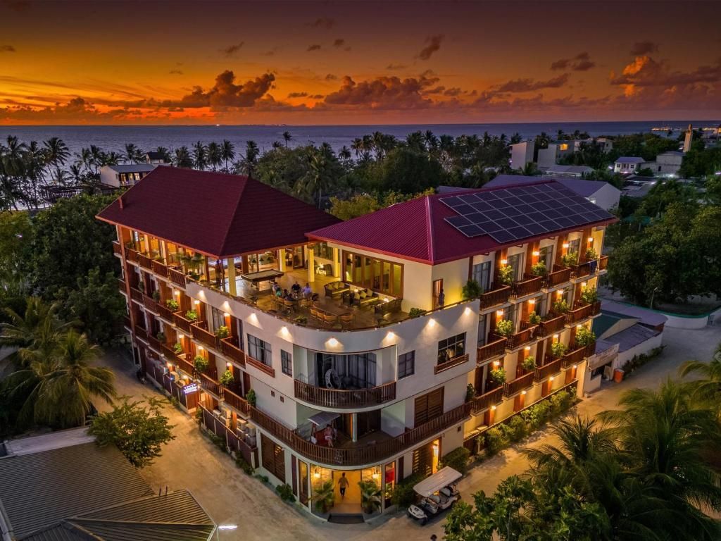 Araamu Holidays & Spa 
